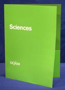 Pochette en carton 9x12' verte UQAM Sciences